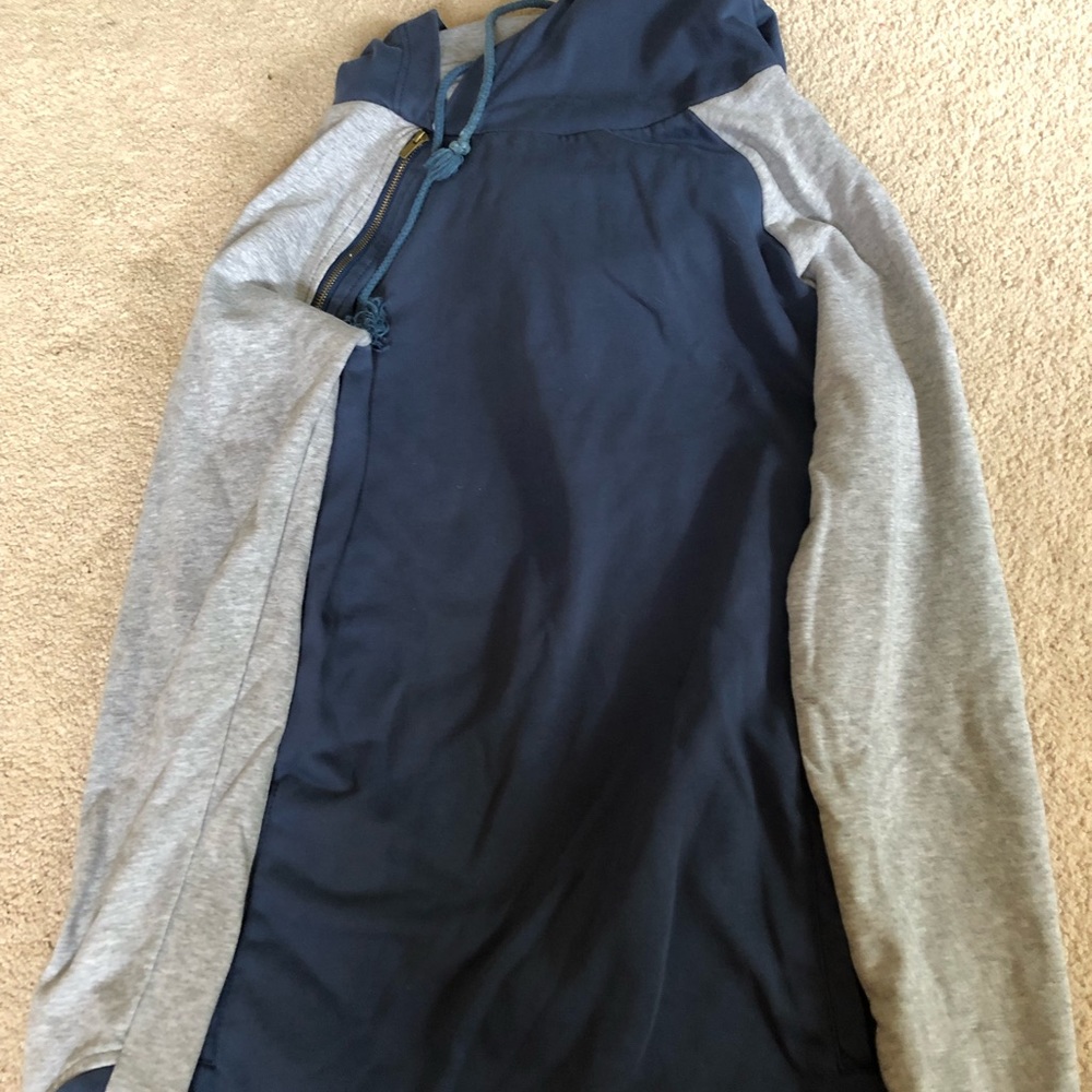 Sweatshirt - Picture 2 of 2